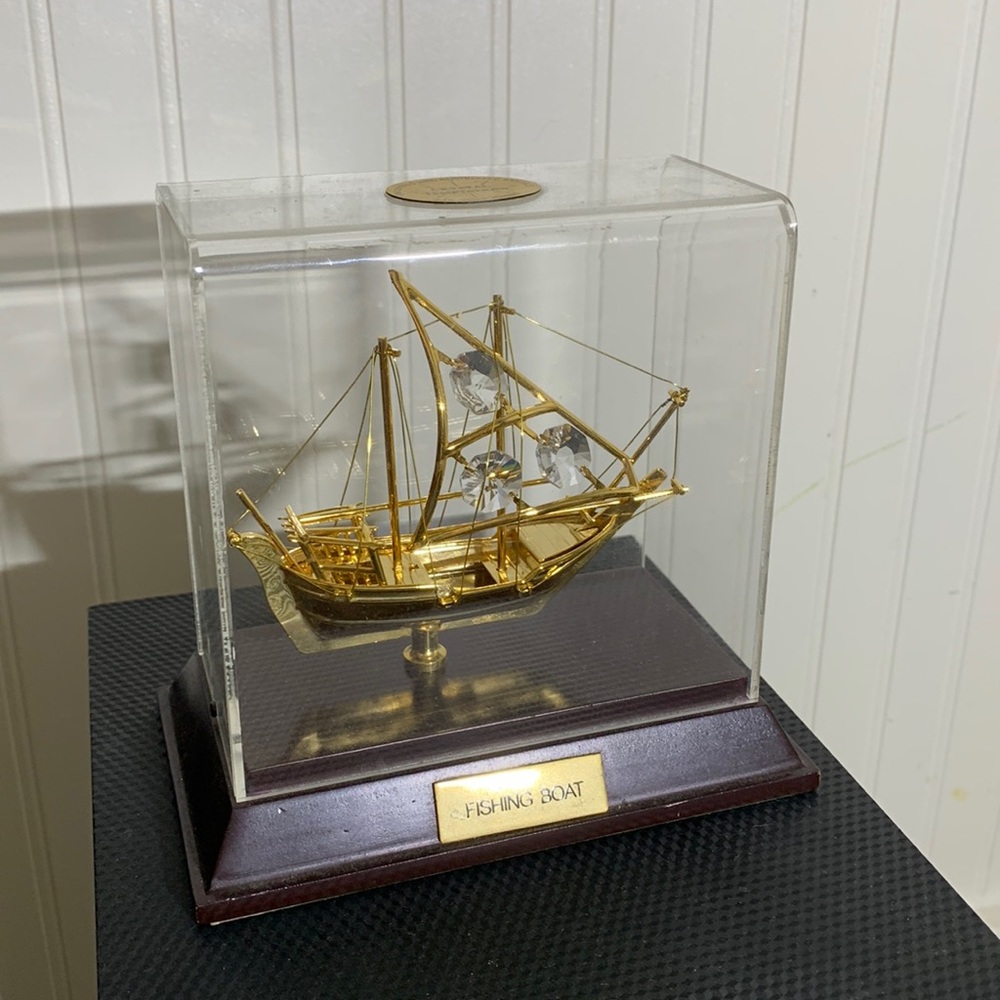 Crystal temptations 24k gold plated fishing boat with crystals